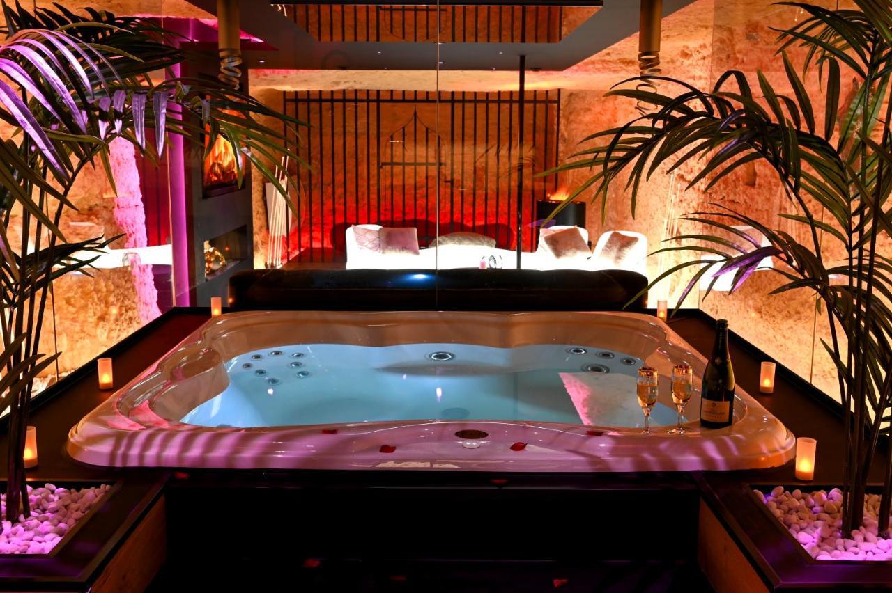 Omira - Nuits D'Exception & Spa Tours Exterior foto