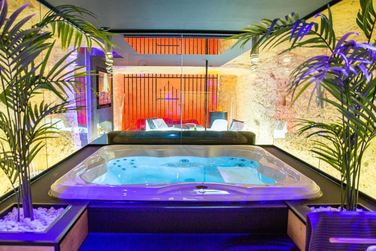 Omira - Nuits D'Exception & Spa Tours Exterior foto